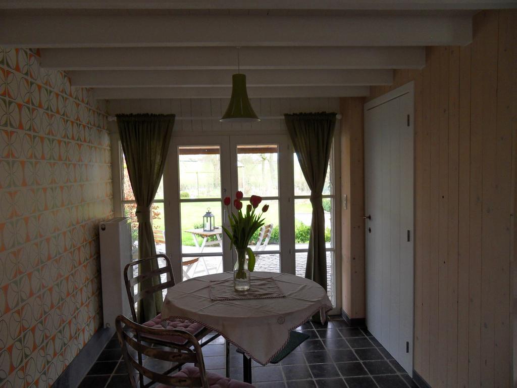 洛吉蒙特住宿加早餐旅馆 Sint-Maria-Lierde 客房 照片